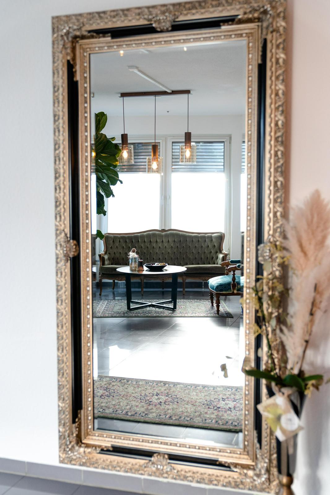 G-Aesthetics Studio Lounge